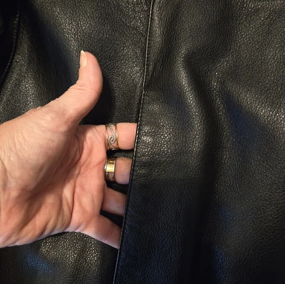 Wilsons Black Leather Coat Button Up Lined Y2K 90's 80's Goth Rocker Size XL - Picture 5 of 8